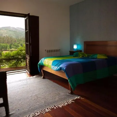 Casa Com Piscina Na Povoa De Lanhoso, By Izibookings Casa vacanze